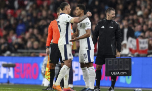 Cuộc chiến số 10 ở tuyển Anh: Morgan Rogers 'trượt chân', Jude Bellingham ra tay quyết định