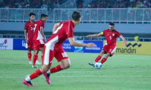 Ivar Jenner lạc quan sau thất bại U22 Indonesia 0-3 trước Mali