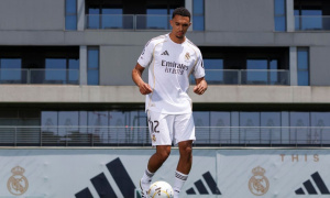 Sao chép công thức Jude Bellingham: Alexander-Arnold chủ động ở lại Real Madrid phục hồi thể lực