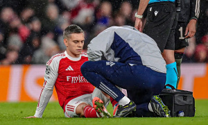 Arsenal trả giá đắt sau trận thắng Bayern: Trossard chấn thương trước đại chiến Chelsea