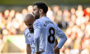 Bruno Fernandes 'nổi cơn thịnh nộ' với Amad Diallo trong ngày Man Utd ngược dòng cảm xúc