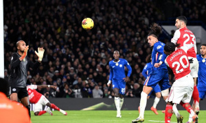 Mikel Arteta đối mặt nghịch lý tại Arsenal: Hàng thủ 'toang', hàng công chật chội