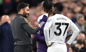 Mainoo tiếp tục ngồi ngoài: HLV Amorim gây tranh cãi trước trận gặp Wolves