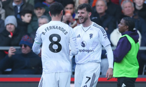 Mason Mount tiết lộ 'kịch bản' đá phạt ngẫu hứng cùng Bruno hạ gục Palace