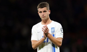 Manchester United và Real Madrid tranh giành tiền vệ Christos Mouzakitis của Olympiakos