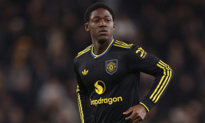 Scholes và Butt khuyên Mainoo rời Man Utd, gia nhập Chelsea ngay tháng Giêng