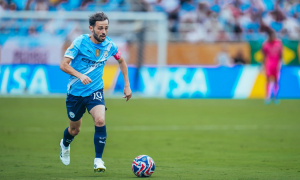 Man City đàm phán gia hạn Bernardo Silva giữa sức ép từ Saudi Arabia