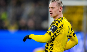 Barcelona khó chiêu mộ Julian Ryerson vì lập trường cứng rắn của Dortmund