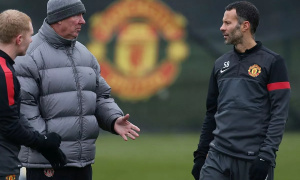 Kỷ luật thép của Sir Alex: Tịch thu điện thoại để bảo vệ Man Utd