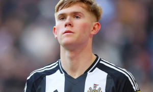 Lewis Hall: Rời Chelsea giúp tôi bứt phá tại Newcastle
