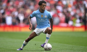 Tottenham theo đuổi Oscar Bobb sau khi hụt vụ Semenyo