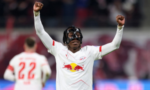 MU chuyển hướng Yan Diomande sau vụ Semenyo chọn Man City