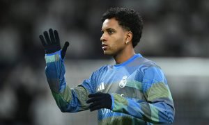 Chuyển nhượng Liverpool: Rodrygo được nhắm thay Mohamed Salah 