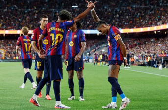Chấm điểm Barcelona: Sàn diễn của song tấu Yamal - Raphinha