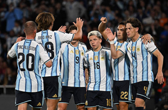 Chấm điểm Argentina: Nico Paz bùng nổ trong ngày thay Messi