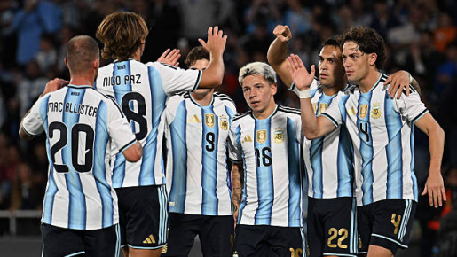 Chấm điểm Argentina: Nico Paz bùng nổ trong ngày thay Messi