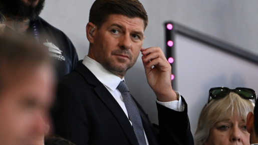 Gerrard 'quay xe' sau khi chứng kiến Man City hủy diệt Liverpool