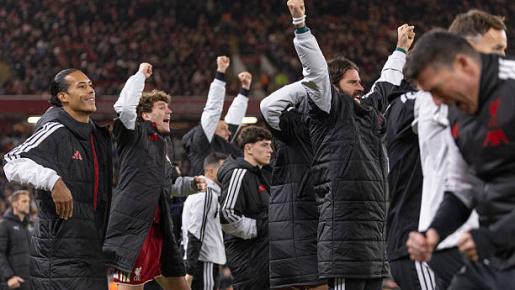 Chấm điểm Liverpool: Người hùng Mamardashvili