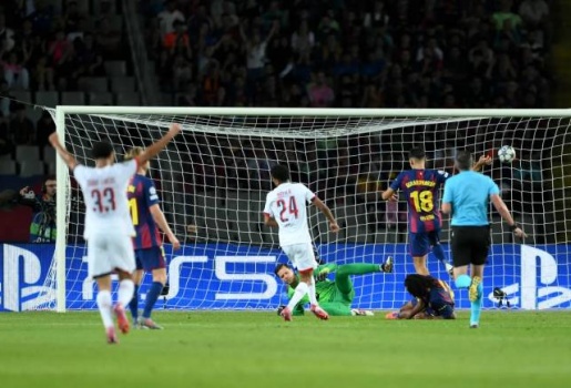 PSG ngược dòng hạ gục Barca ngay tại Camp Nou