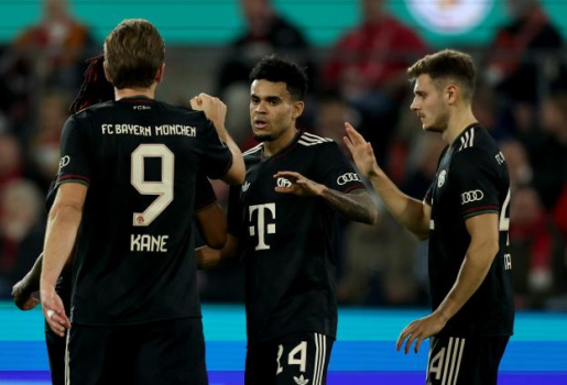 Bayern hưởng lợi từ sai sót trọng tài: DFB-Pokal cần VAR ngay từ đầu?