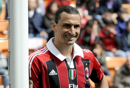 Lần gần nhất có Ibrahimovic, AC Milan ra sân với đội hình nào?