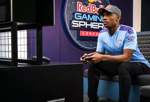 Game thủ FIFA chuyên nghiệp, không chỉ là ngồi bấm