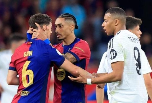 Barcelona ở thời điểm yếu nhất: Real có cơ hội lật ngược thế cờ?