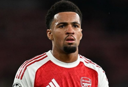 Chuyển nhượng tối 21/11: Nwaneri quyết định tương lai ở Arsenal trong tháng 1; Barca và Bayern theo đuổi Grimaldo