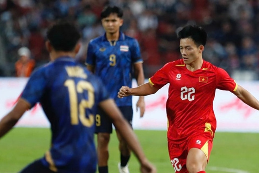 Điểm tin bóng đá Việt Nam 3/1: HLV Kim Sang-sik chờ Thanh Nhàn; Bê bối nghi án gian lận tuổi ở U13 SLNA