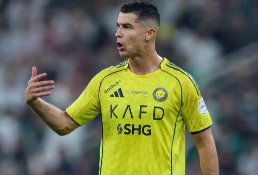Ronaldo dứt điểm trúng đích 0% khiến Al-Nassr ôm hận