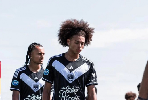 Báo Thái xôn xao tin V-League đón sao trẻ Bordeaux