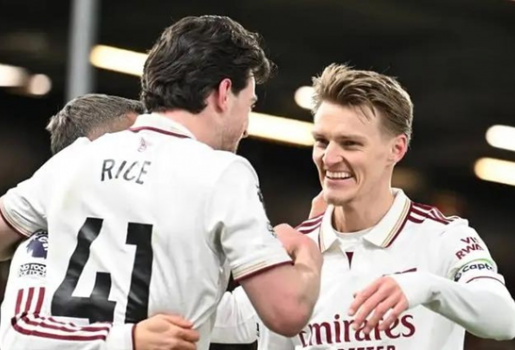 Cú hích từ Rice và Odegaard giúp Arsenal bứt phá