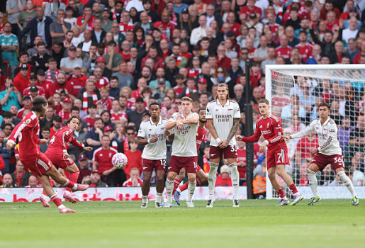 Giải mã trận Arsenal - Liverpool qua 7 thống kê