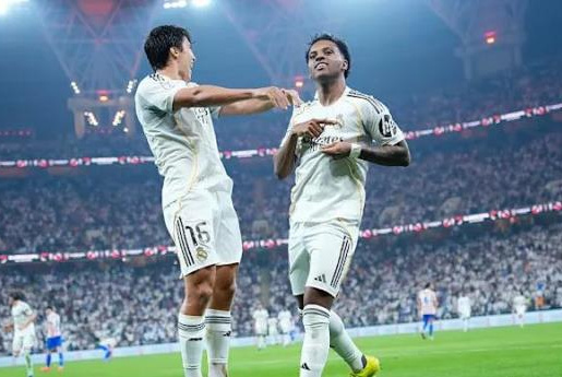 5 dấu ấn Atletico 1-2 Real: Valverde tỏa sáng; Cái duyên của Rodrygo