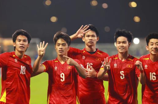 Điểm tin bóng đá Việt Nam 24/1: U23 VN gây sốt Đông Nam Á; Đình Bắc rộng cửa đoạt Vua phá lưới