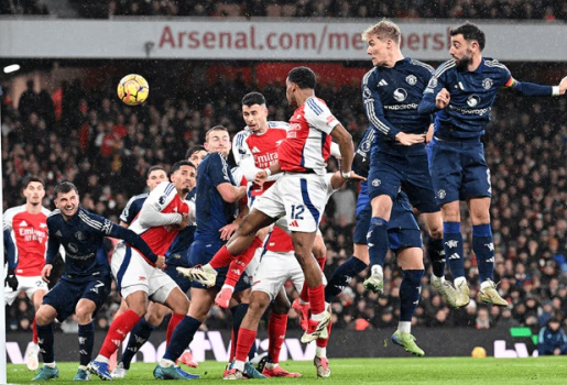 Soi trận Arsenal vs Man Utd: Michael Carrick đụng độ ngọn núi lớn