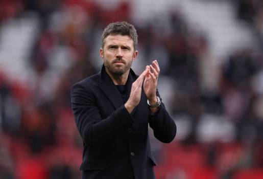 Nợ hơn 1 tỷ bảng khiến Man Utd chưa vội bổ nhiệm HLV mới