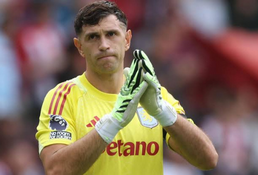 Bán Martinez cho Inter, Villa có đang mắc sai lầm?