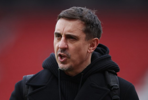 Gary Neville chê Arteta tất tay nửa vời trước MU