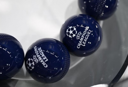 Kịch tính nhóm tranh vé playoff Champions League