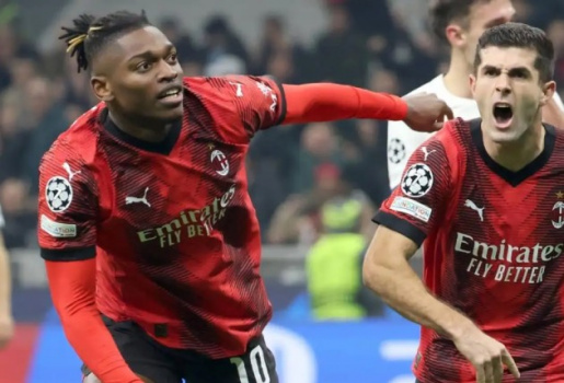 AC Milan bật đèn xanh bán Leao cho Man United