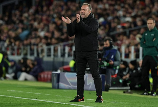 Barca vào Top 8 C1, Flick vẫn chưa hài lòng