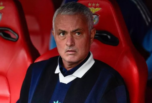 Mourinho được Real Madrid và Bồ Đào Nha săn đón