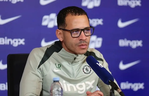 Rosenior sánh ngang Mourinho nếu Chelsea hạ Wolves