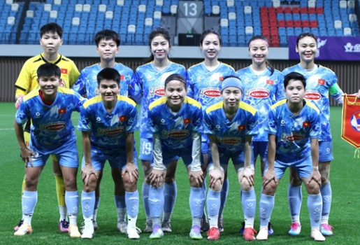 Thử nghiệm nhân sự, tuyển nữ Việt Nam thua 0-2 trước Trung Quốc