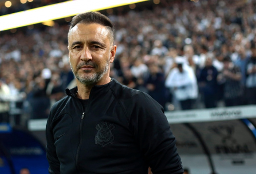 Sa thải Sean Dyche, Forest nhắm người cũ Wolves ngồi ghế nóng