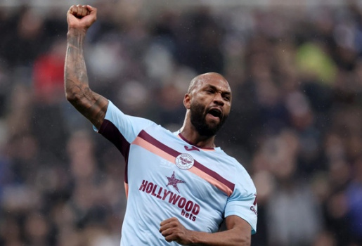 Chelsea cần Igor Thiago chia lửa với Pedro