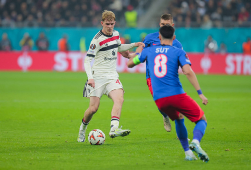 Chấn thương cản bước sao trẻ MU thay thế Casemiro