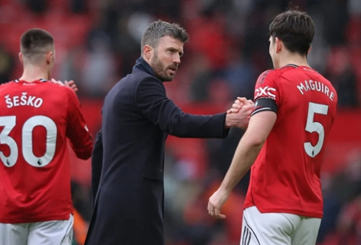 Carrick rộng cửa dẫn dắt Man Utd khi 5 đối thủ rút lui