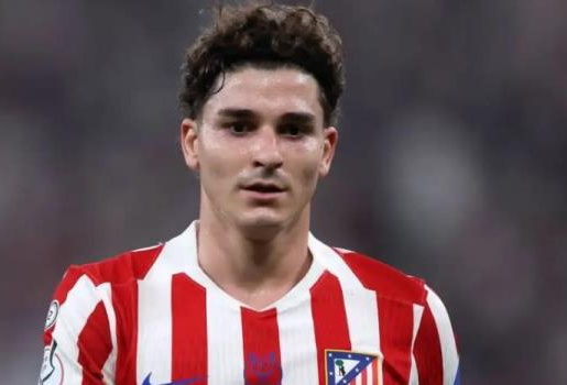 Đại diện Julian Alvarez bác bỏ tin đồn gia nhập Barcelona